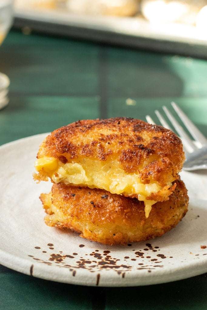 CHEEZ CUTLER BURGER
